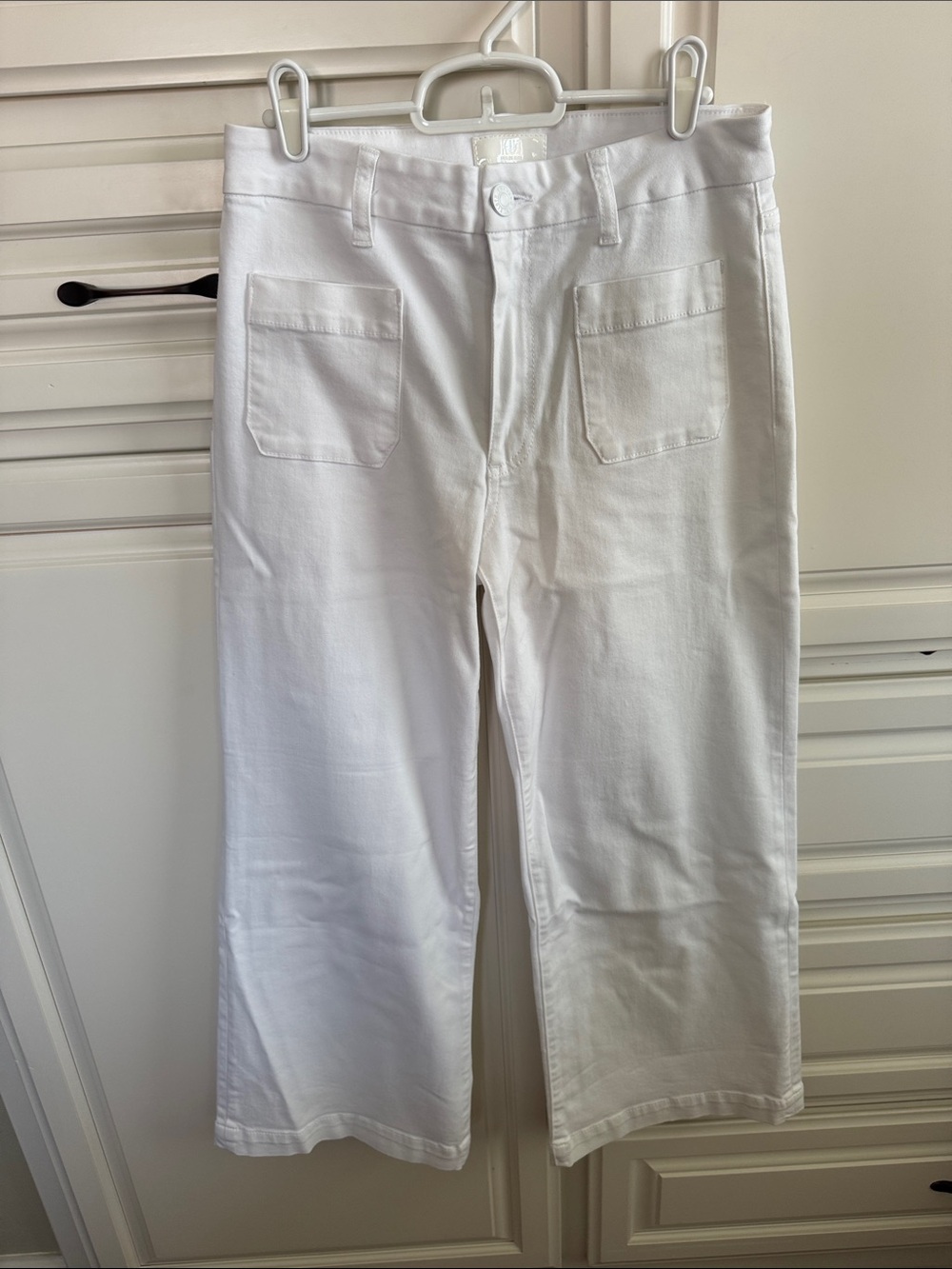 Kut from the Kloth “Meg” Wide-Leg Ankle Jeans